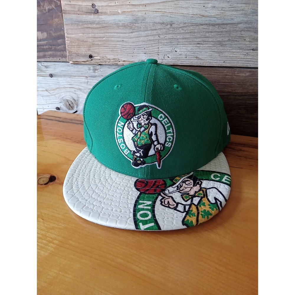 New Era Boston Celtics Cap Hat Snapback Medium-Large NBA Rare